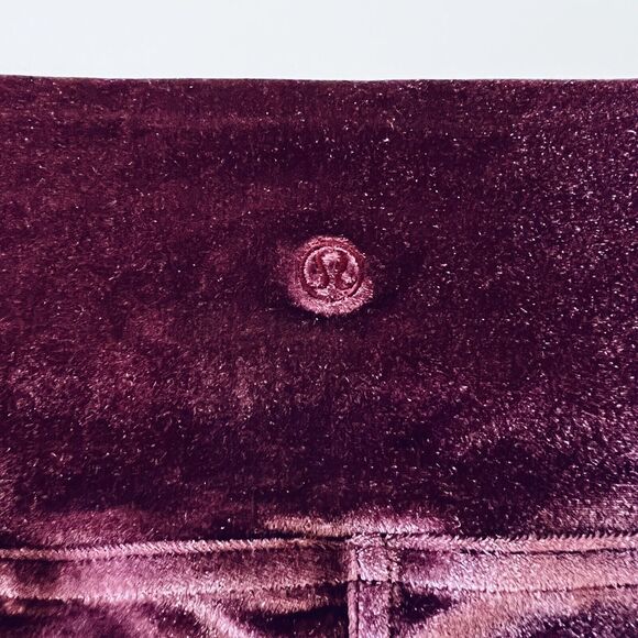 LULULEMON ATHLETICA Garnet Velvet Wunder Lounge HR Tight 28" Leggings - US 10 - Picture 5 of 8